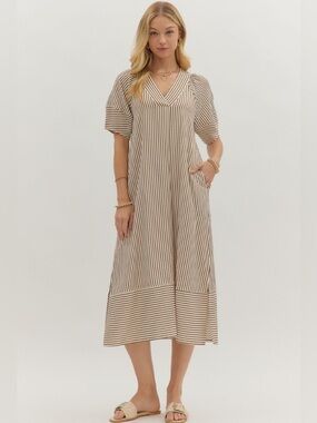 NWT Entro Brown and White Striped V-Neck Maxi Dress Large